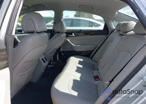 2017 Hyundai Sonata Hybrid Limited z USA, uszkodzony, nr VIN KMHE34L31HA067220